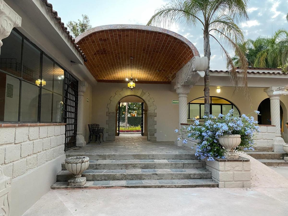 קוארנבאקאבה Hotel Marjaba מראה חיצוני תמונה